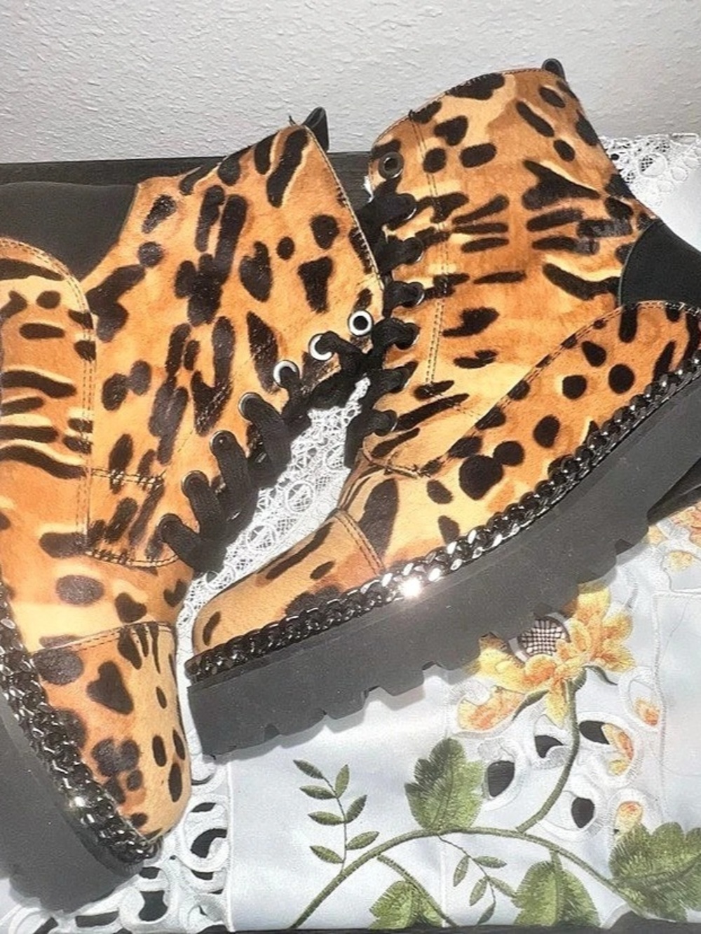 Vince Camuto Mindinta Boots-NWOT - Picture 5 of 10